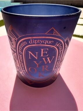 diptyque blue and rose-gold New York decorative mug